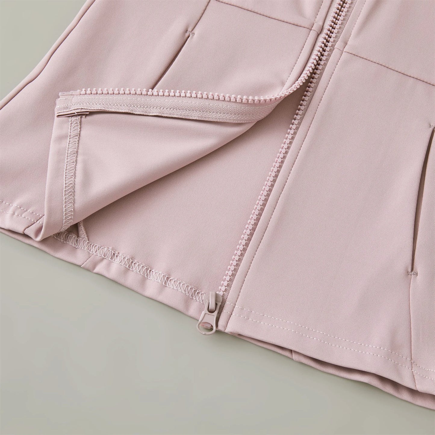 Women's Lightweight Yoga Jacket With Pockets And Zipper