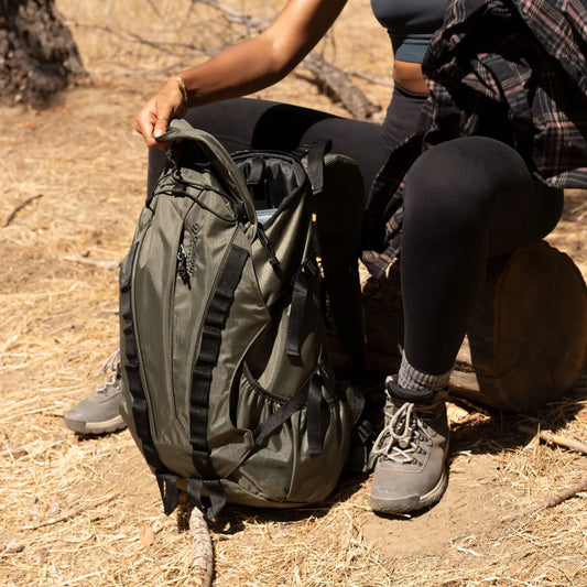 Unisex Hydration Pack With Reservoir And Internal Frame