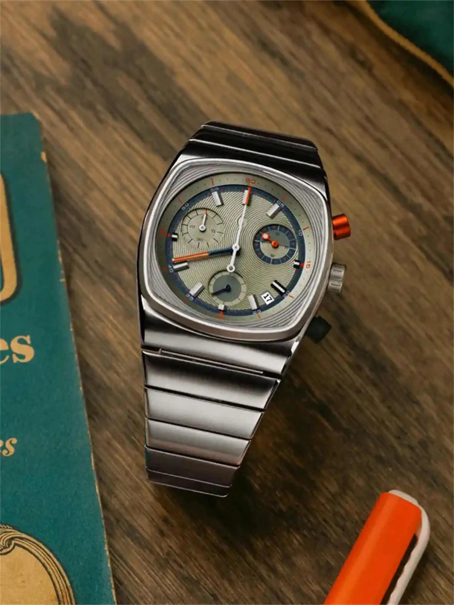CILOA Men's Stainless Steel Quartz Watch