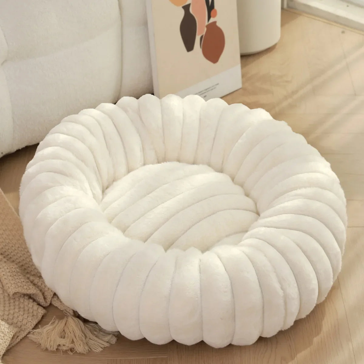 Super Soft Long Plush Round Pet Bed for Dogs and Cats, Winter Warm Design